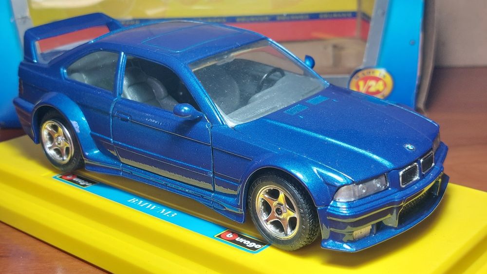 Bburago BMW M3 1:24