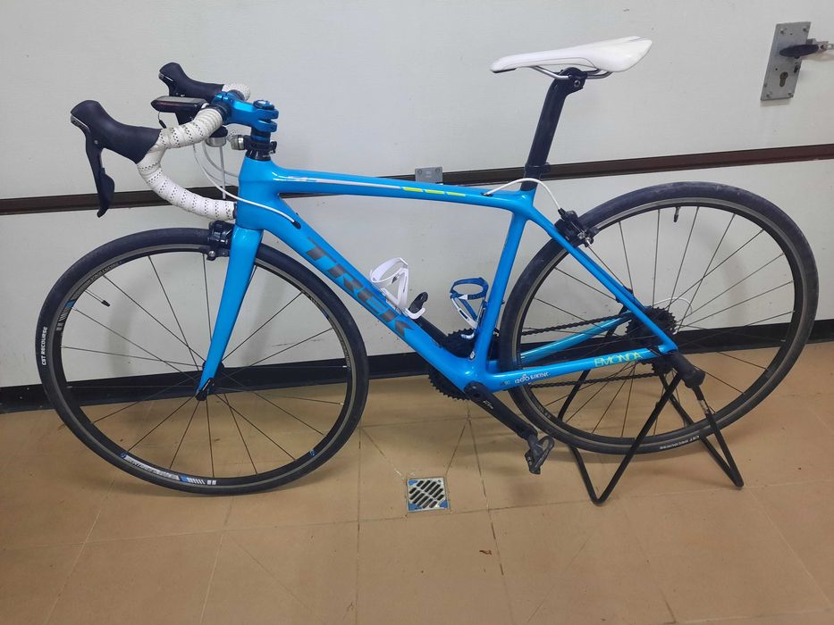 Trek Emonda SL5 full carbon Shimano 105 mały niebieski Bryton Aero 60