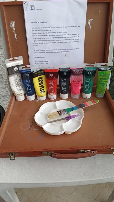 MALA TOILLETE  Mão e Ombro Boa Tudo Com Fechos Com 5 Fotos