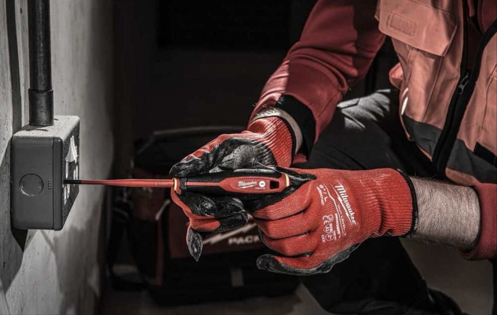 Набір діелектричних викруток Milwaukee 7 шт + тестер напруги