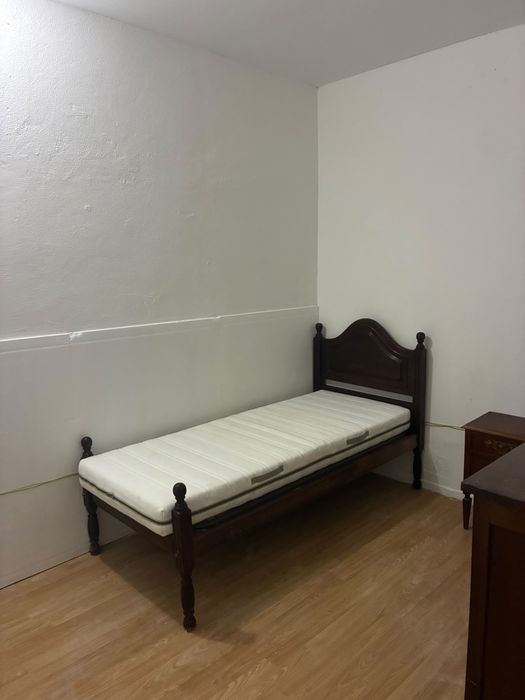 Quarto no Cacém homem