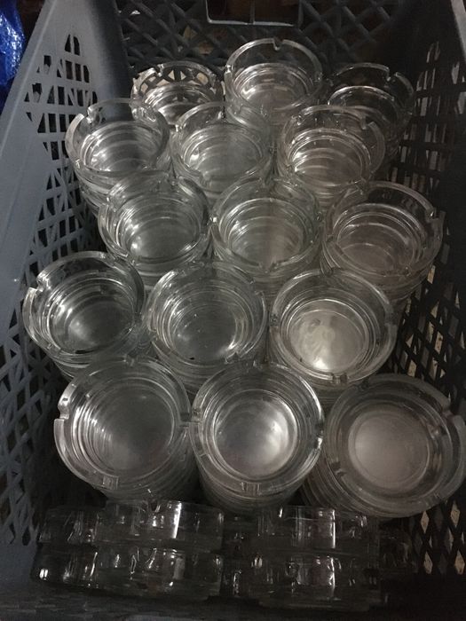Cinzeiros de vidro