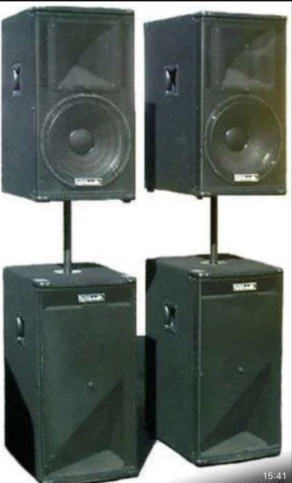 Sistema de Som Electro-Voice 4 Colunas (2 Tops + 2 Subs) – 1400W Pico