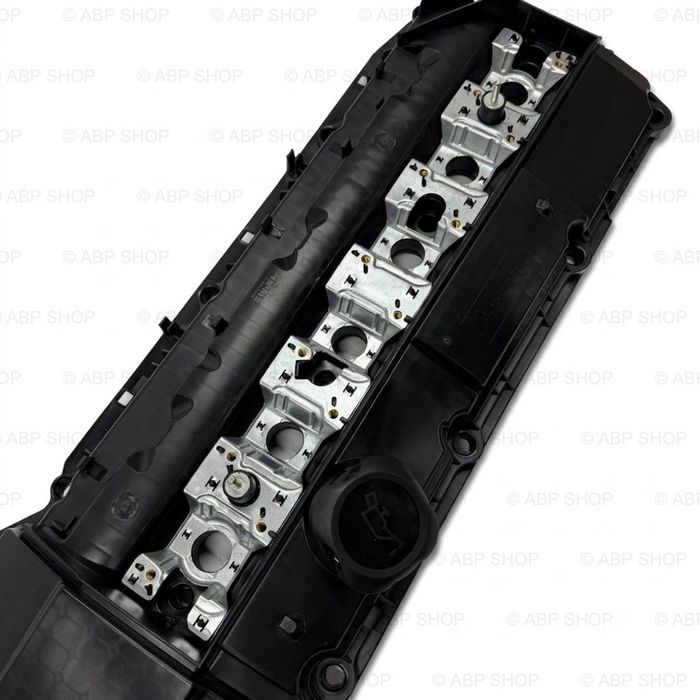 Клапанна кришка BMW M52TU M54 E46 E39 E38 E53 Z3  11121432928Клапанна кришка BMW M52TU M54 E46 E39 E38 E53 Z3  11121432928 м54 е46 е39 е53