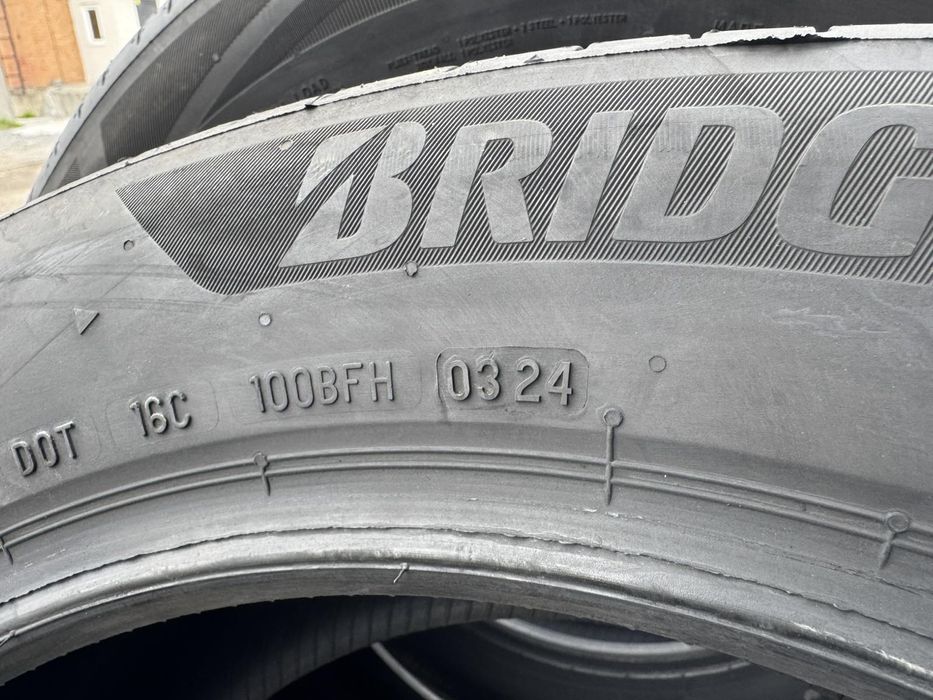 Літні шини Bridgestone 225/55 R18
