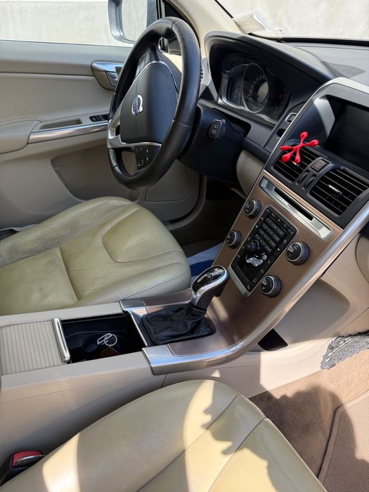 Продам Volvo XC60