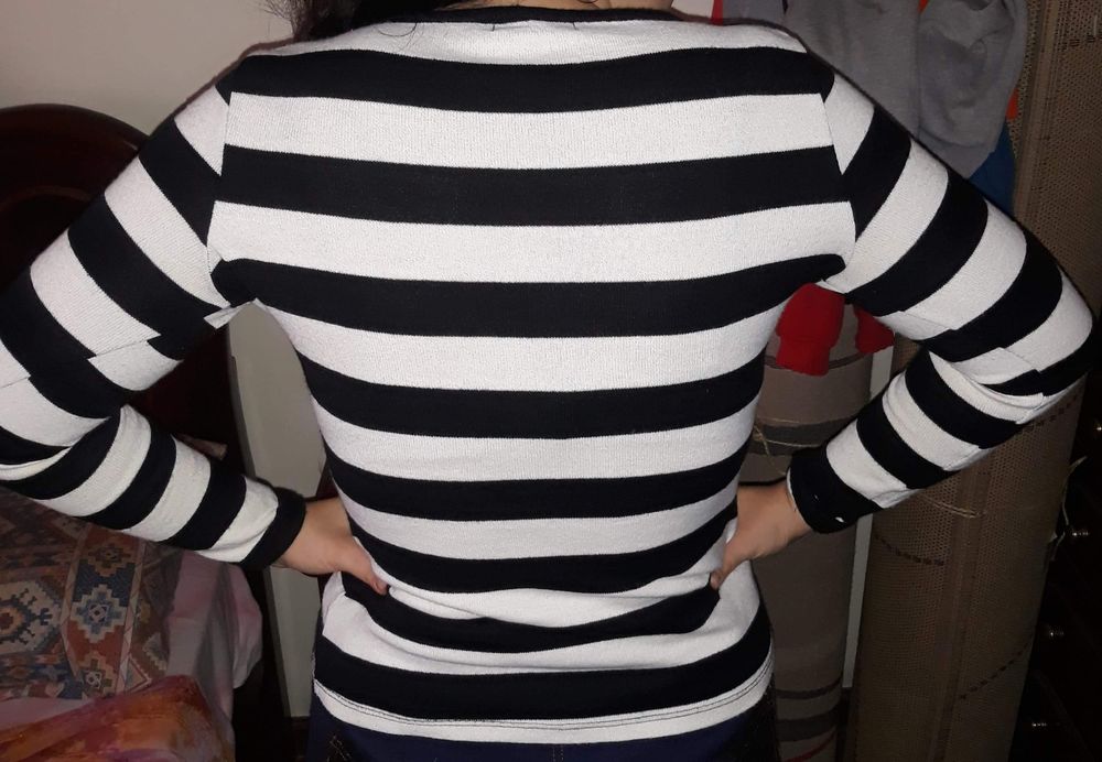 Blusa às riscas em algodão