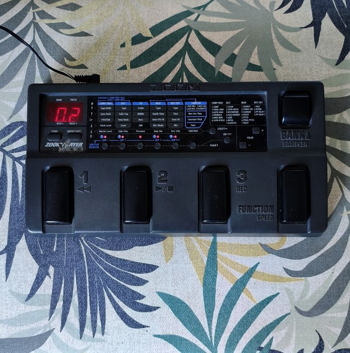 Multiefekt gitarowy Zoom Player 2100