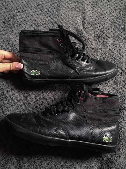Czarne trampki Lacoste