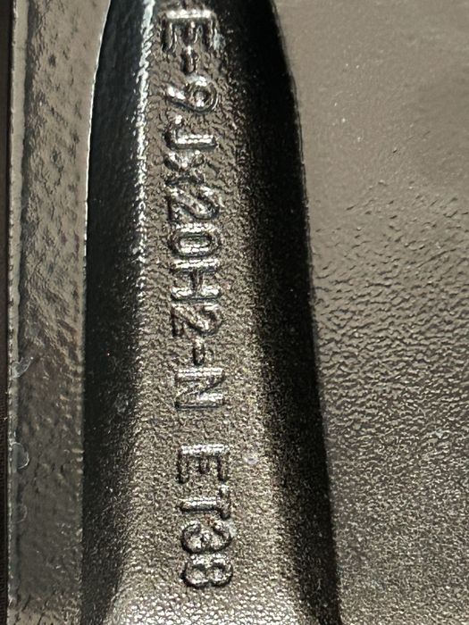 326 Felgi Aluminiowe Oryginał AUDI R 20 5x112 otwór 66 B Ładne Czarne