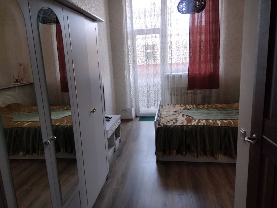 Здам 1 кімнатну квартиру в Центрі на Лесі Українки