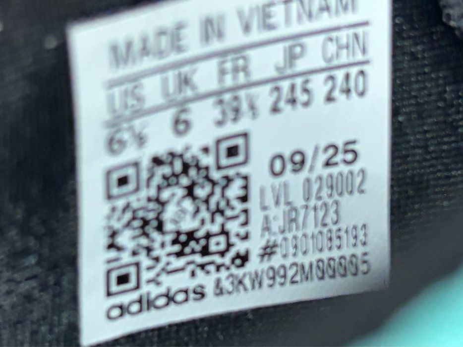 Гандбольні кросівки adidas stabil