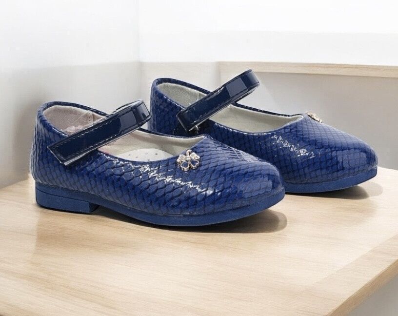 Садочок! Нові! Туфлі балетки лодочки ,шкіра,22-26