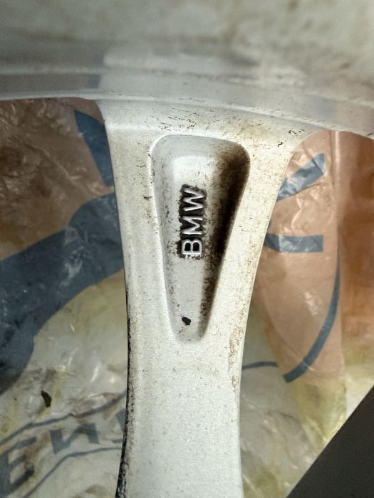4 jantes BMW alumínio com pneus Dunlop 225/50R17 94H