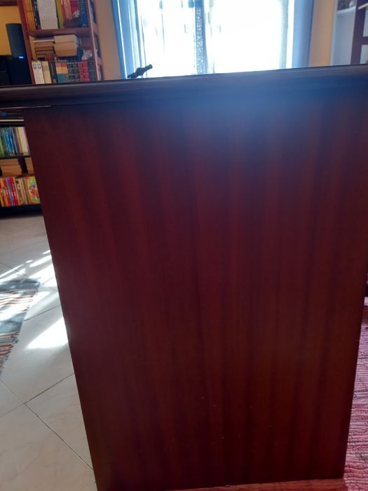 Secretaria em mogno