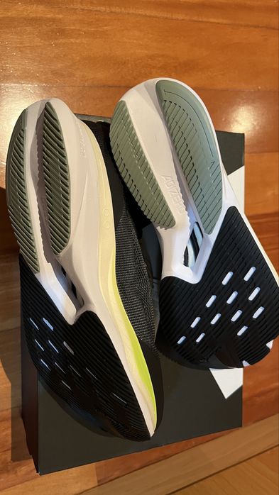 Adidas Adizero Boston 12 novas com etiquetas