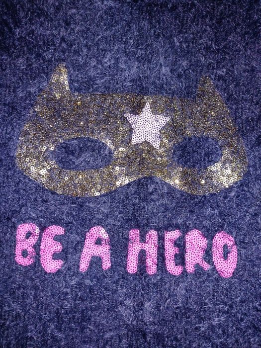 Sweter dla dziewczynki, rozmiar 116, kolor granatowy z cekinowym motyw