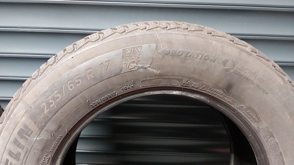 Opony zimowe Michelin Pilot Alpin5  235 65 R17 SUV   2021 rok