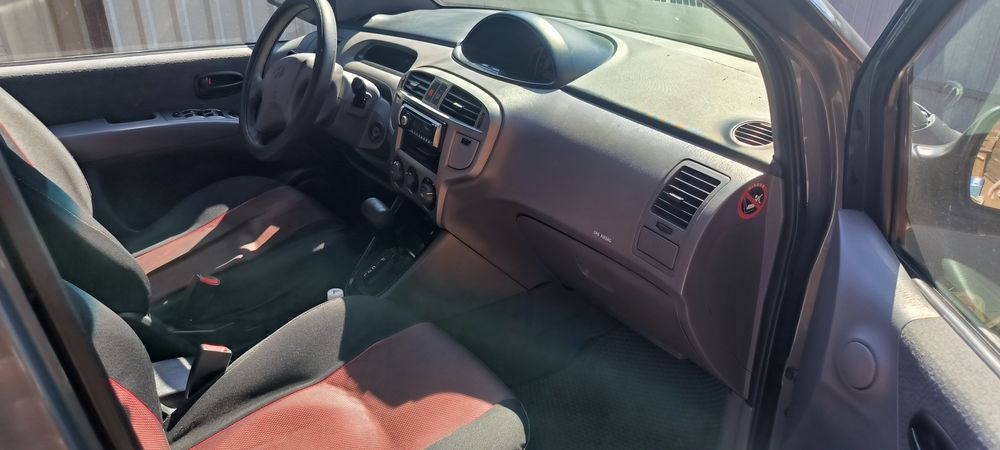 Продам Hyundai Matrix 1.8 АКПП
