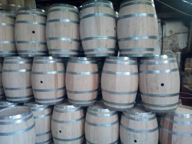 Pipos/Pipas/Barril/Barris/Barricas