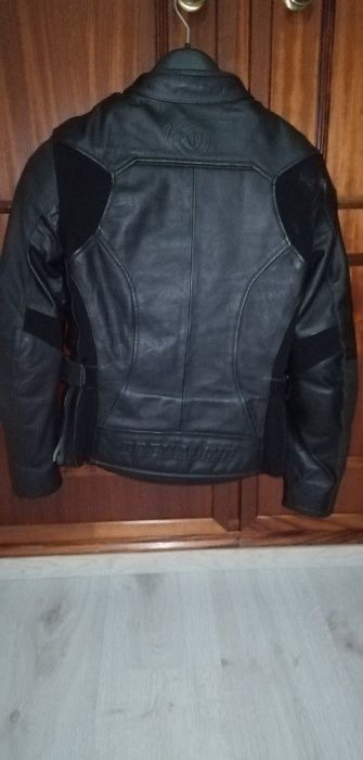 Blusão Moto em Pele para senhora
