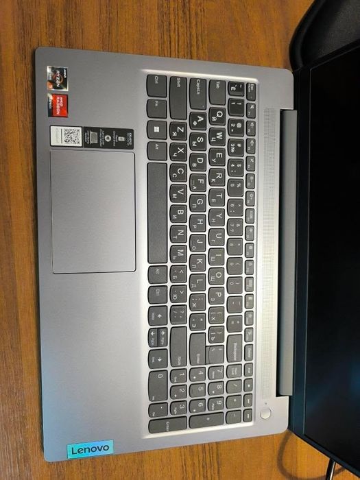 Lenovo Ideapad Slim 3-15 - Ryzen 5 7530U | 15,6''-FHD | 8GB | 512GB |