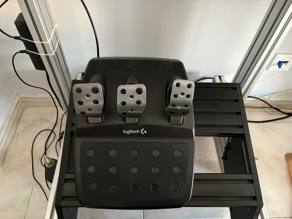 Sim Racing Cockpit Premium em Alumínio + Sim-Lab + Logitech G29 + TV ...