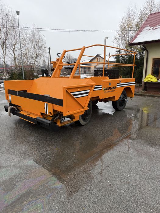 Ukladarka do poboczy Midland spr-6