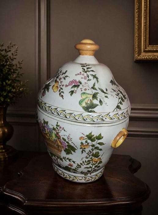 Pote com tampa porcelana pintada mão64861533151233122