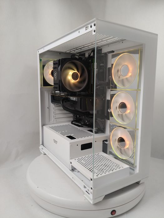 Komputer Gamingowy Ryzen 7 5700, RX 9070 XT, 16 GB,SSD,Win 11 Pro