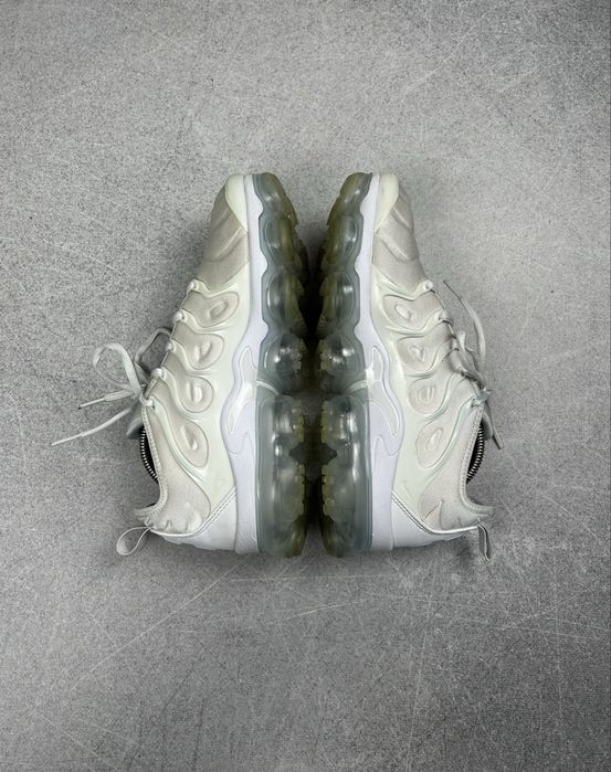 Nike Air Vapormax Plus (26 cm) кросівки оригінал білі 924453-100
