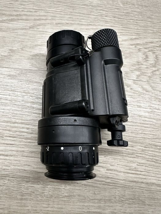 Pvs-14 green phoshor м16Н2