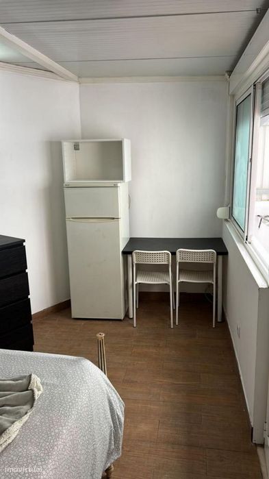 Quarto - localizado em Arroios Lisbon