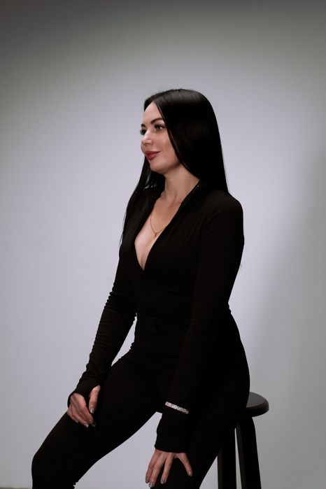 Масаж тіла • Масаж спини•Антицелюлітний • Апаратні методики