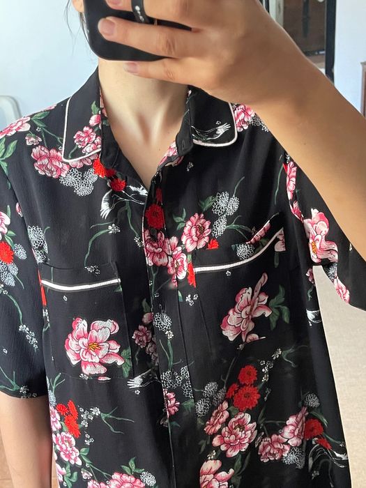 Camisa/ vestido / túnica floral tamanho 36