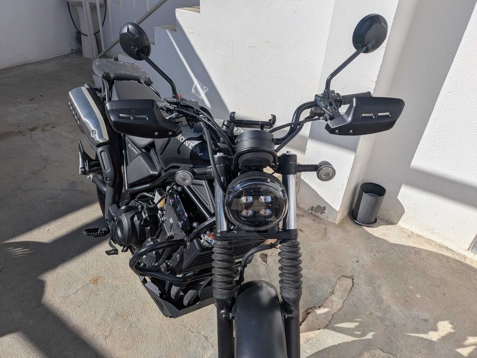 Honda CL 500 Setembro 2024 apenas 3687Km sistema localização MapIt (210€).  Mota de garagem como nova apenas um proprietário. Preço: 5,710€ sem extras