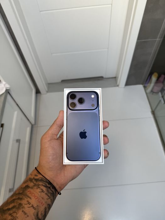 !Praktycznie nowy! IPhone 17 pro 256gb 100% !Zadbany! !Bez rat! !Szybka wysylka/Dostawa!