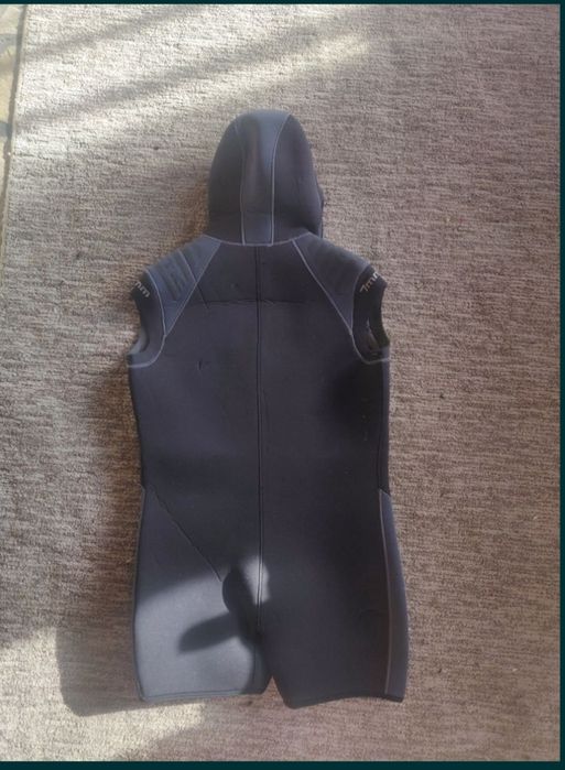 Гідрокостюм мокрий