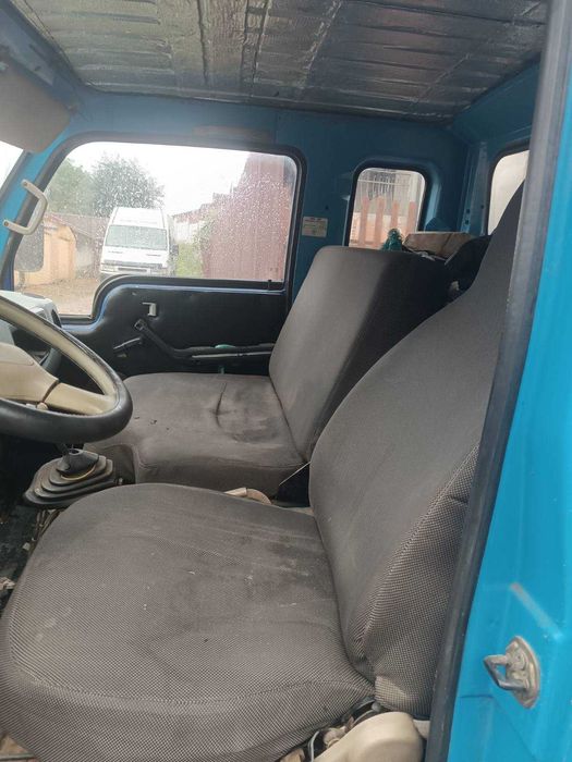 вантажне авто DongFeng2005