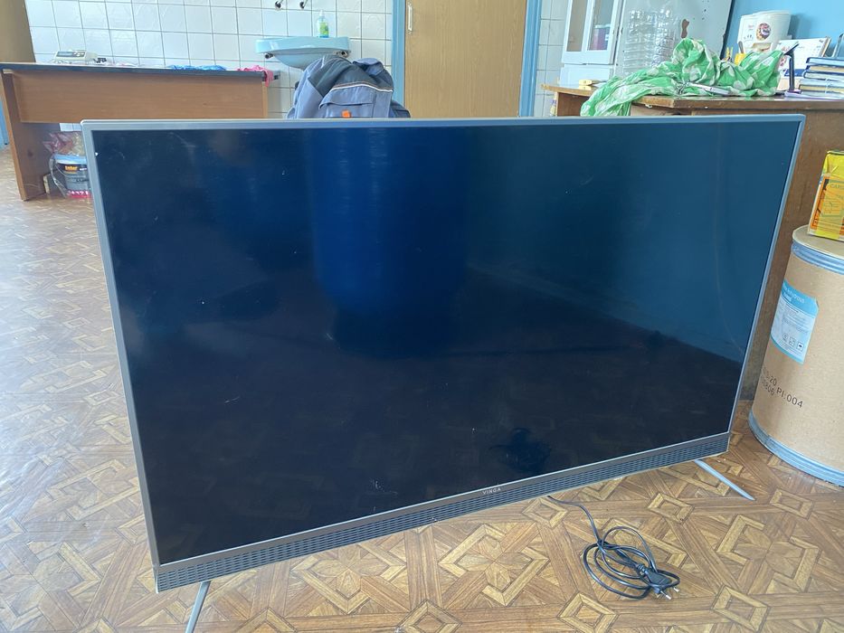 Телевізор VINGA 50 ‘’.