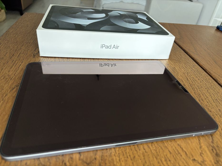 iPad Air (5.ª Geração) M1 64GB