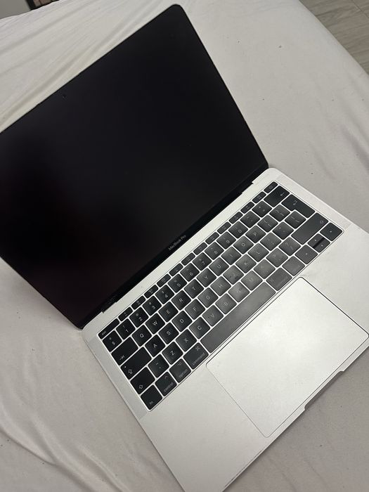 Macbook Pro A1708 2017 13.3” Intel Core i5