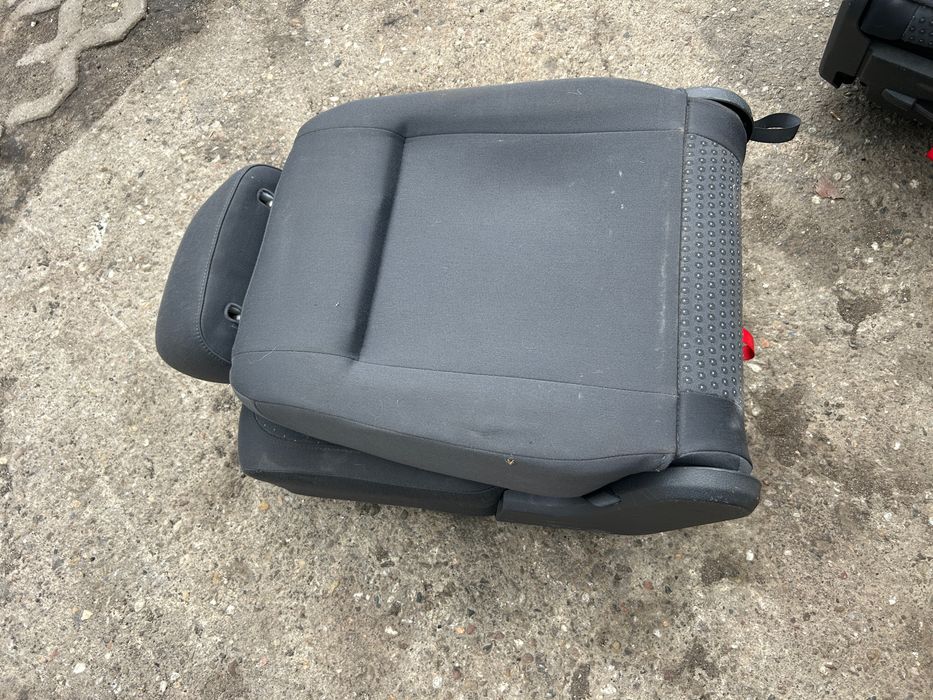 vw touran i fotel tylny lewy