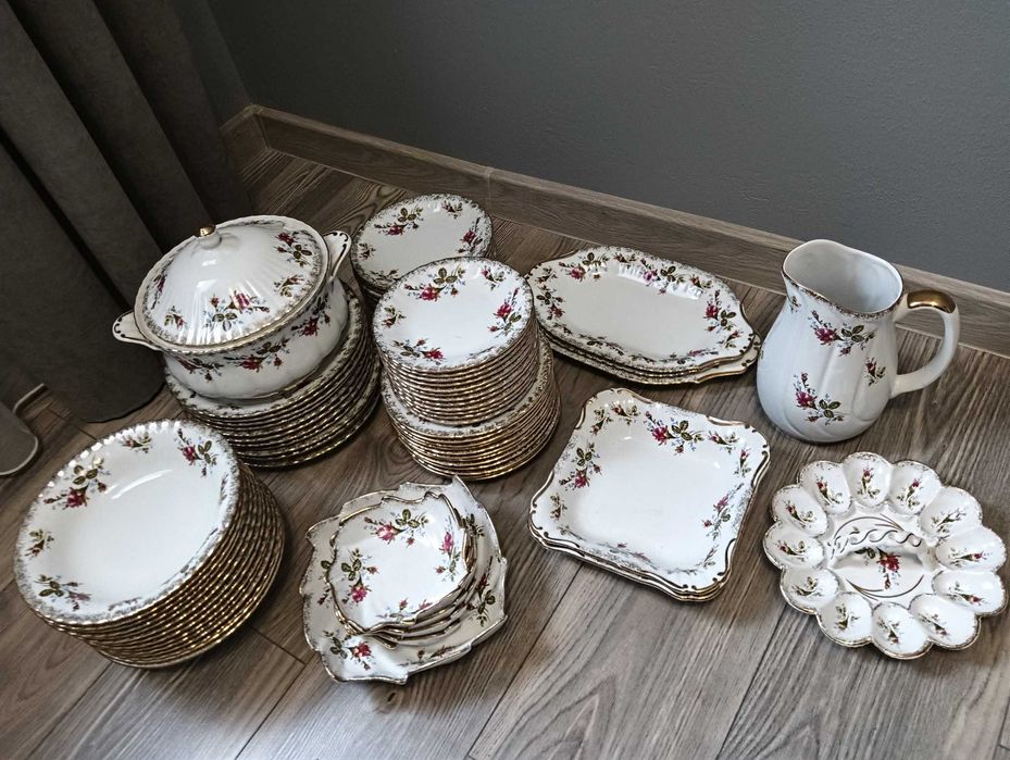 Porcelana  fajans Zastaw obiadowy PORCELANA CHODZIEŻ