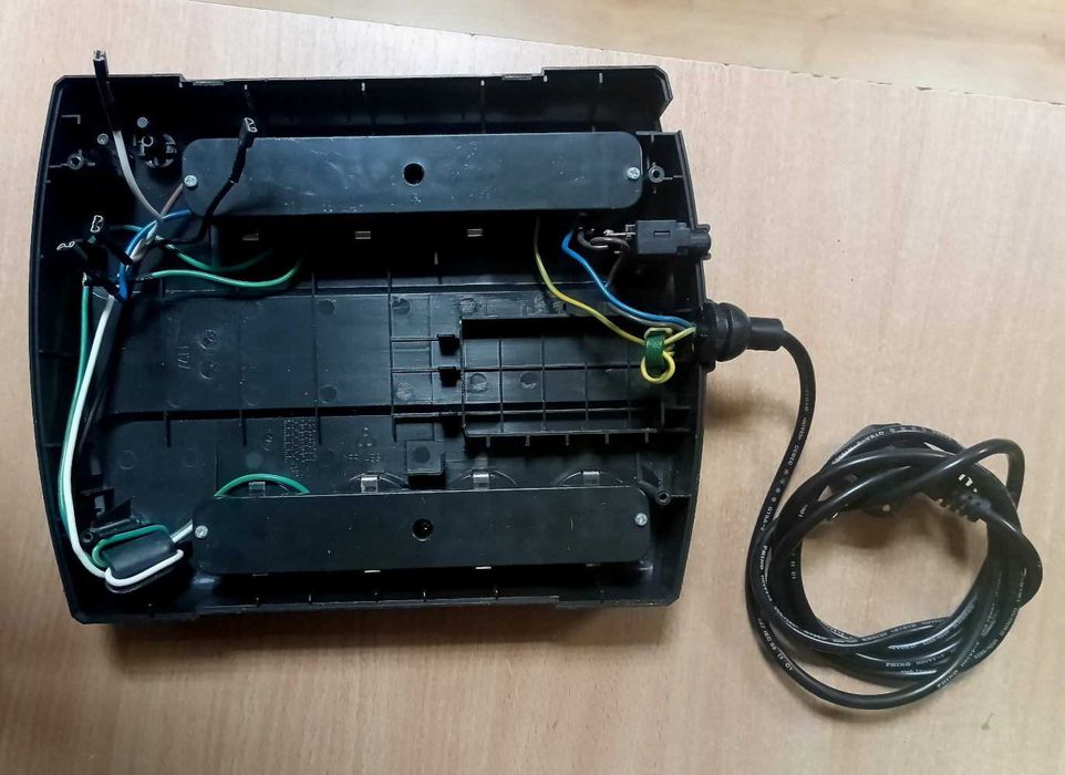 Корпус для ДБЖ APC Back-UPS ES 700VA (BE700-RS) / Вживаний