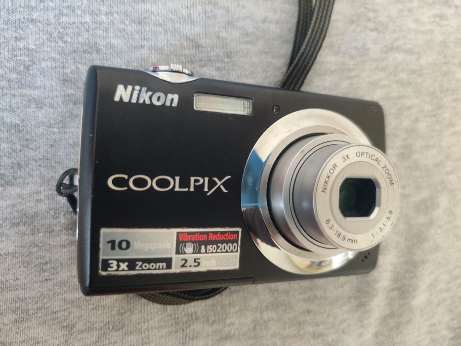Nikon Coolpix S220 Aluminum Вінтаж Мильниця фотоапарат