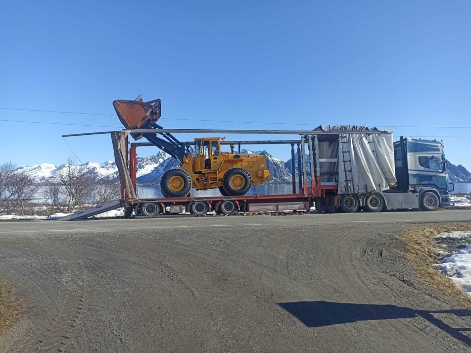 Naczepa niskopodwoziowa