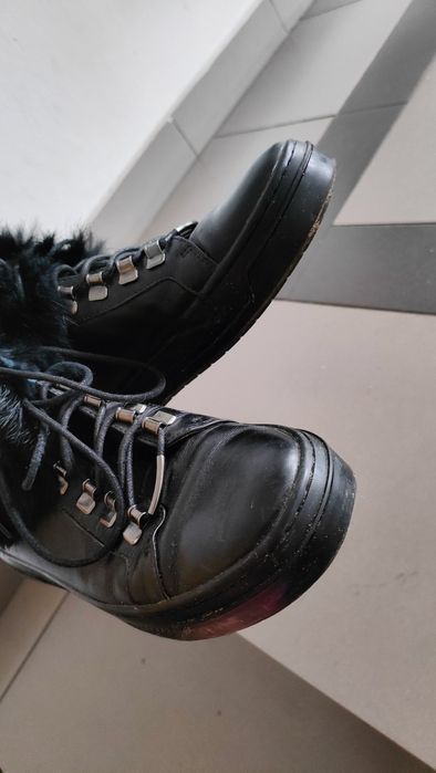 półbuty skórzane Nina Basco z futerkiem