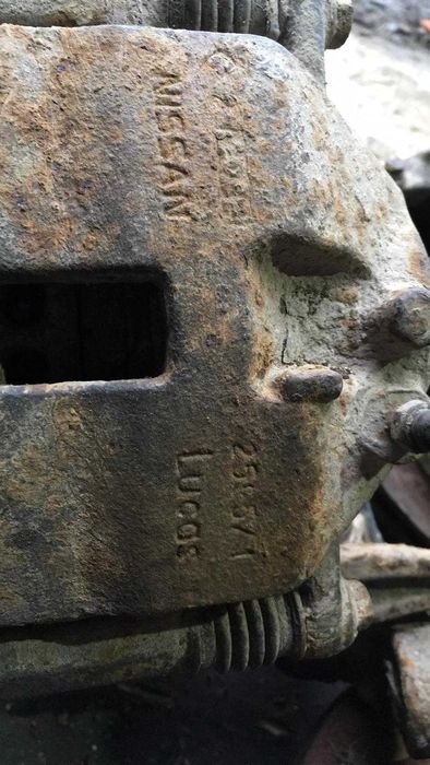 Поворотний кулак цапфа ступиця передні Nissan Primera P12 Lucas 2596/1