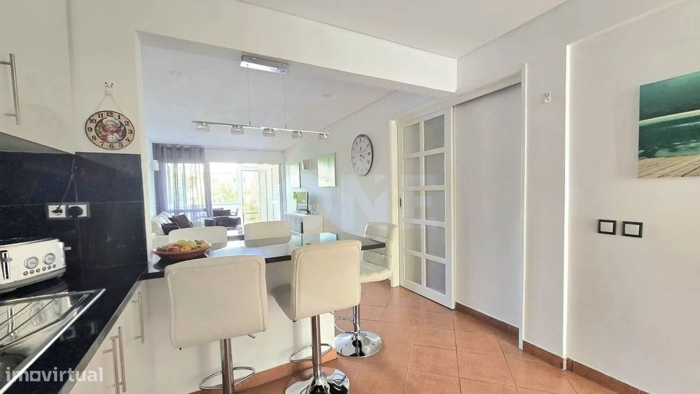 Apartamento T2 No Centro De Olhos De Água
